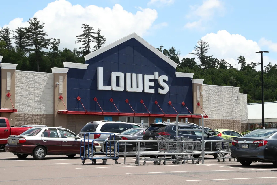 Lowe's expected to post further sales decline following Home Depot's disappointing results